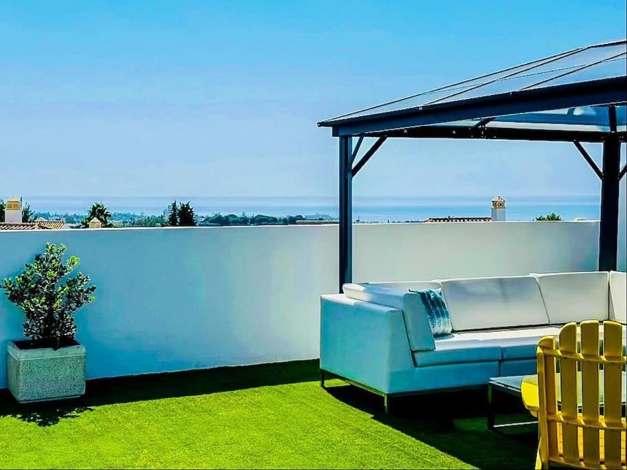 Oceanview Luxury Penthouse Apartment Estepona Exterior photo